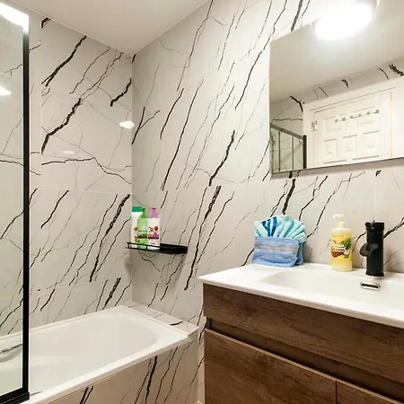 Pool Terrace Garage 3 6 Pax *